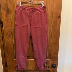 Sonoma Women’s Red Clay Jogger Pants w/zippered Ankles S